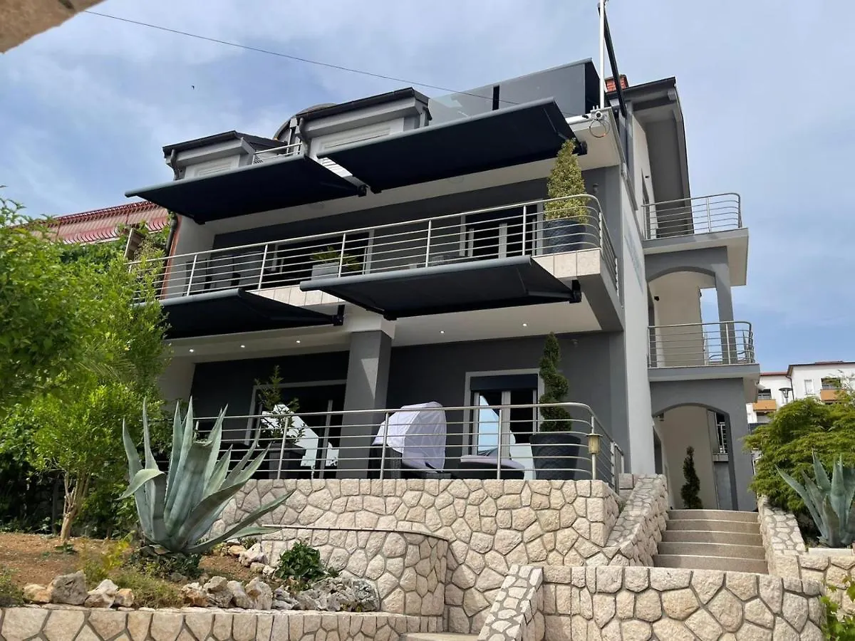 Villa Fijala Pool-Anlage Crikvenica Kroatien